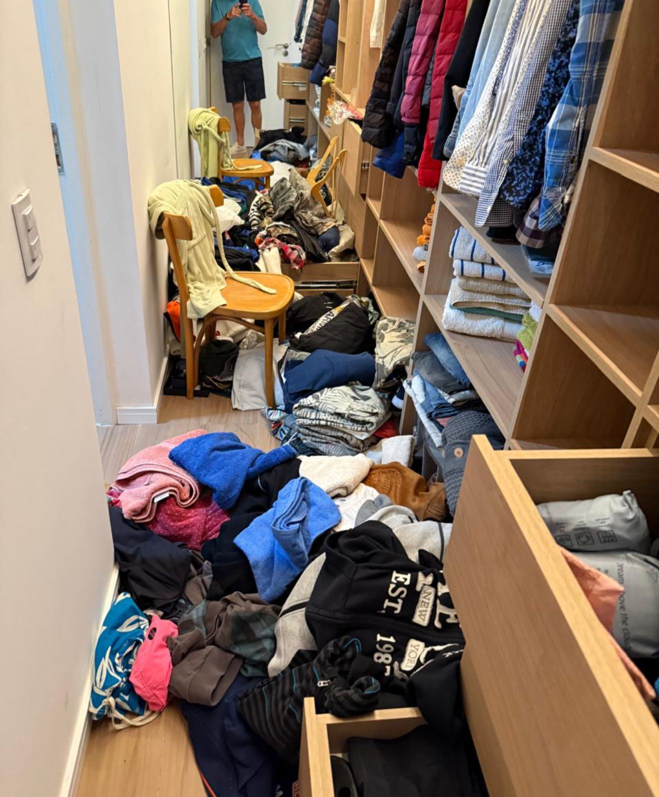 Un reconocido empresario gastronómico de Funes y su familia entre las víctimas del robo de Navidad en Cadaqués